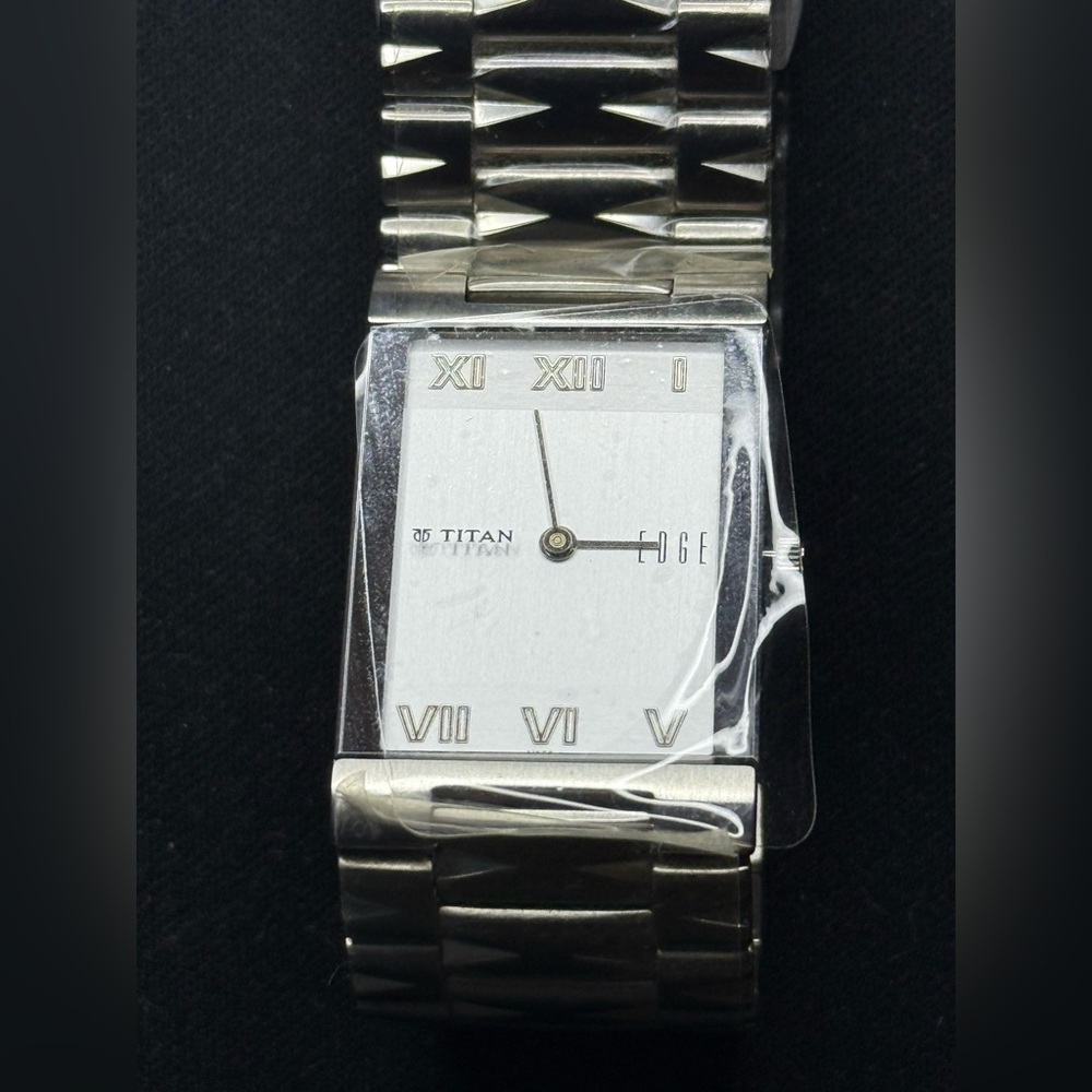 Titan Edge White Dial Analog Stainless Steel Strap Watch SLIMMEST OF THE WORLD
